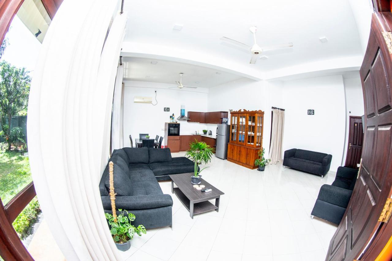 Anthuan Residence Negombo Exterior photo