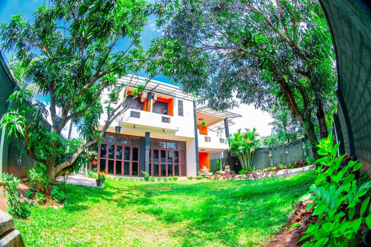 Anthuan Residence Negombo Exterior photo